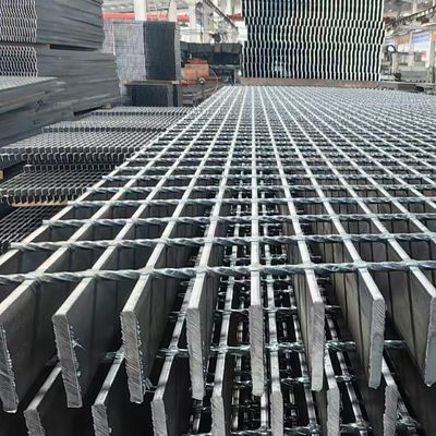 Machine Pressure Welded Industrial Steel Floor Grating With Smooth Bright Surface (Variant 2)