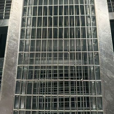 مقاومت در برابر خوردگی گرم غوطه ور شدن گالوانیزه فولاد Grating حفاظتی تهویه سطح طراحی سبک چینی